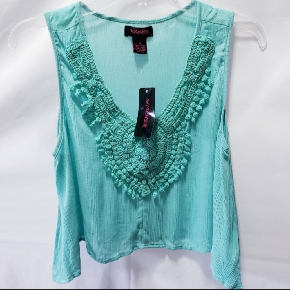 Mimmer NEW! teal green crop top 🤍Medium